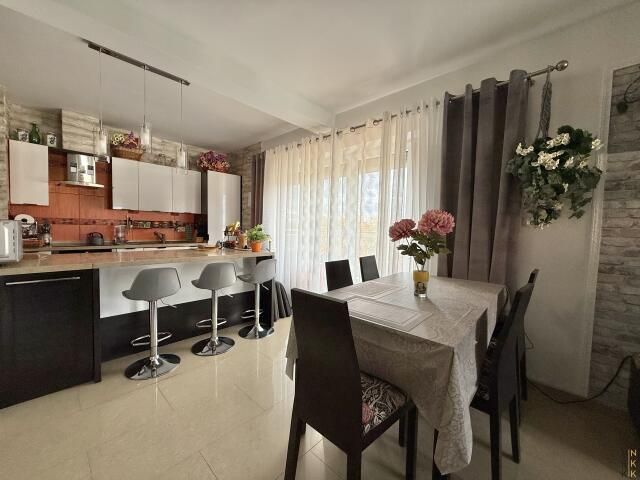 Mieszkanie 4-pokojowe Iwiny, ul. Miodowa. Zdjęcie 4