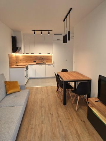 Mieszkanie 3-pokojowe Warszawa Bródno, ul. Marywilska. Zdjęcie 1