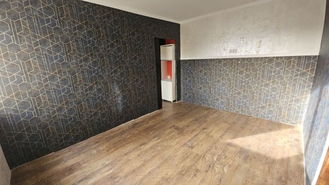 Mieszkanie 1-pokojowe Lewin Brzeski. Zdjęcie 1