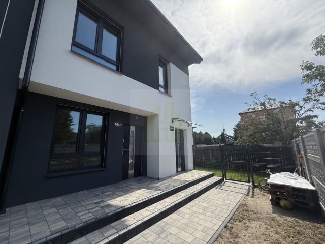 dom szeregowy, 3 pokoje Radzymin, ul. gen. Józefa Hallera. Zdjęcie 1