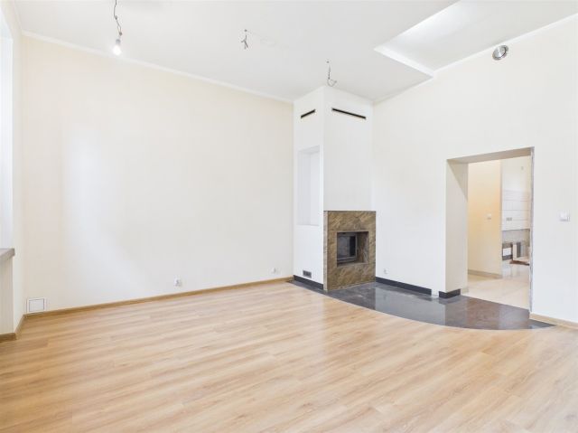 Mieszkanie 1-pokojowe Dąbrowa Górnicza Centrum, ul. Stefana Żeromskiego. Zdjęcie 1