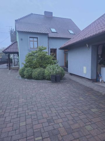 dom wolnostojący, 4 pokoje Krzyż Wielkopolski, ul. Poznańska. Zdjęcie 1