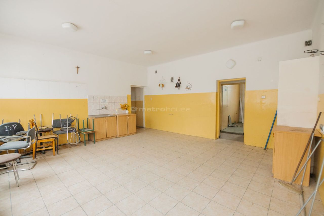 Hala/magazyn Siennica, ul. gen. Władysława Sikorskiego. Zdjęcie 8