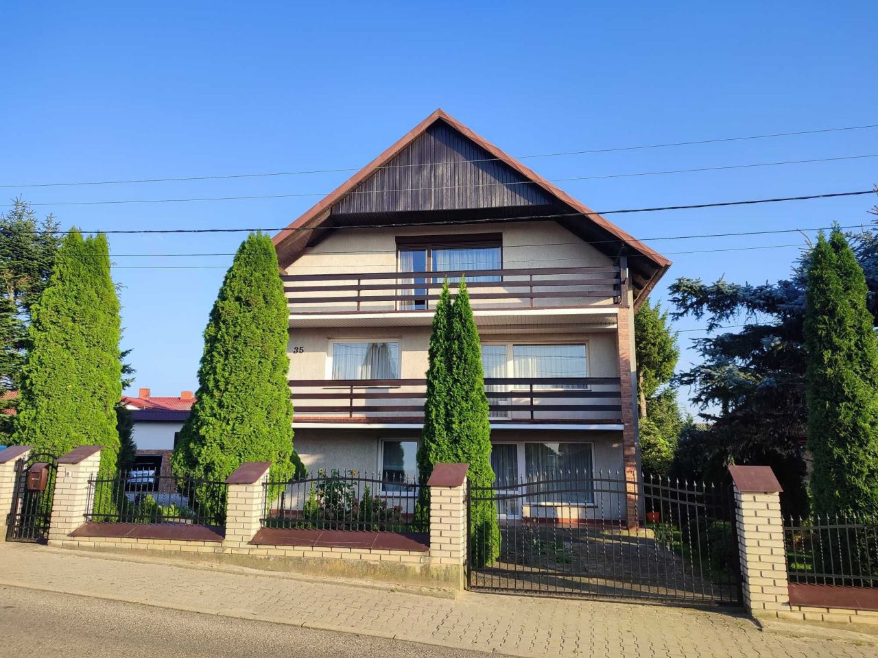 dom wolnostojący Romany