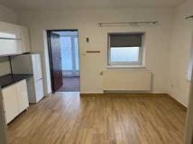 Mieszkanie 3-pokojowe Gorlice, ul. Skrzyńskich. Zdjęcie 3