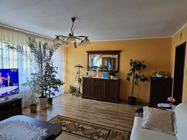 Mieszkanie 3-pokojowe Kutno, ul. Bolesława Chrobrego. Zdjęcie 1