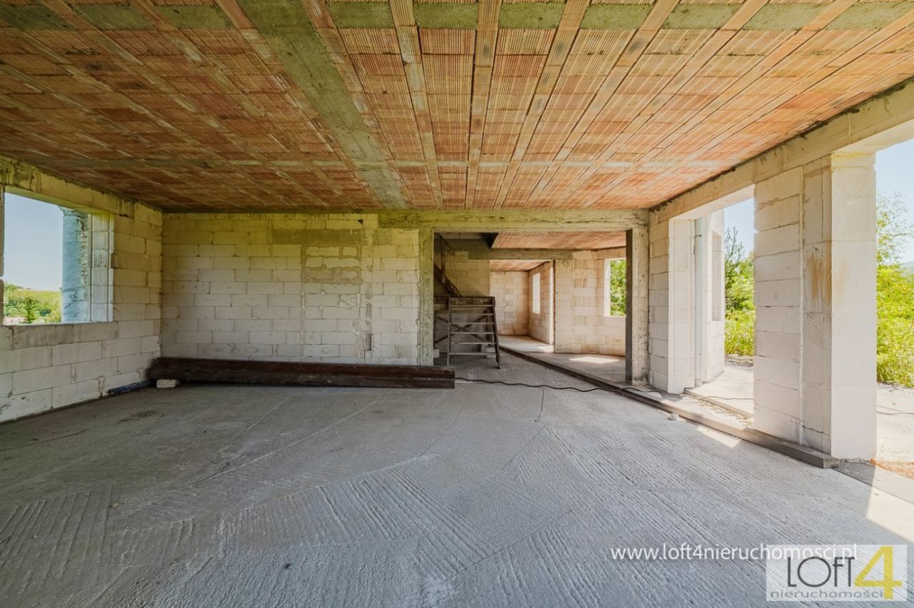 dom wolnostojący, 10 pokoi Uniszowa. Zdjęcie 15