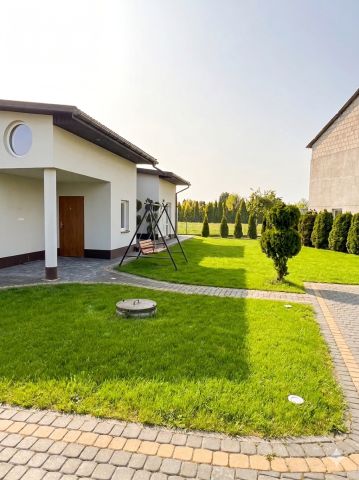 dom wolnostojący, 3 pokoje Radom Janiszpol, ul. Rumiankowa. Zdjęcie 1