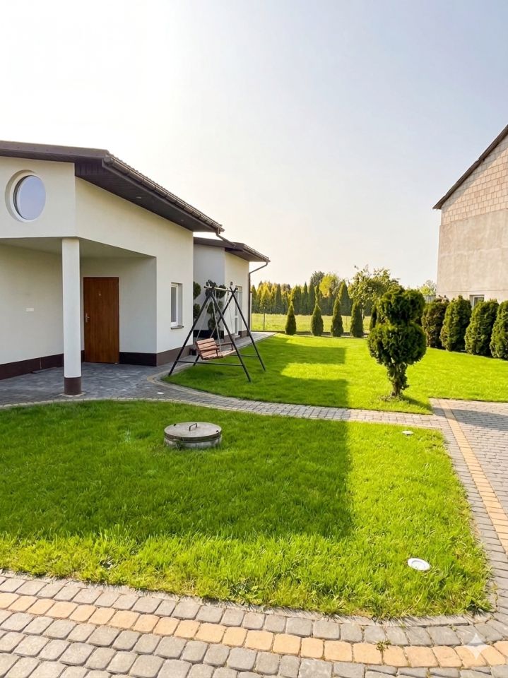 dom wolnostojący, 3 pokoje Radom Janiszpol, ul. Rumiankowa. Zdjęcie 1