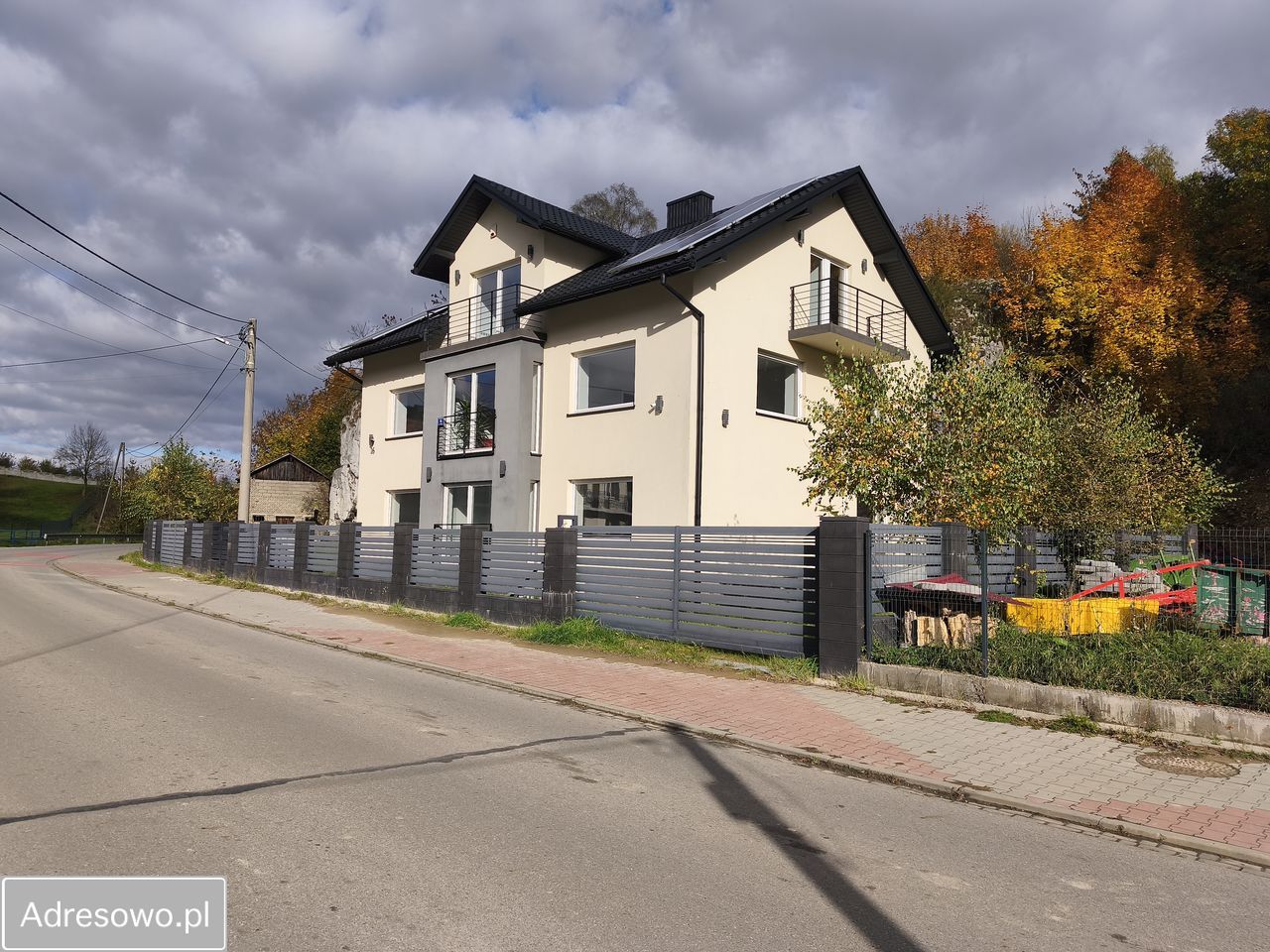 dom wolnostojący, 9 pokoi Sułoszowa, ul. Skalna. Zdjęcie 2