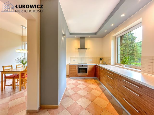 dom wolnostojący, 3 pokoje Cisiec. Zdjęcie 2