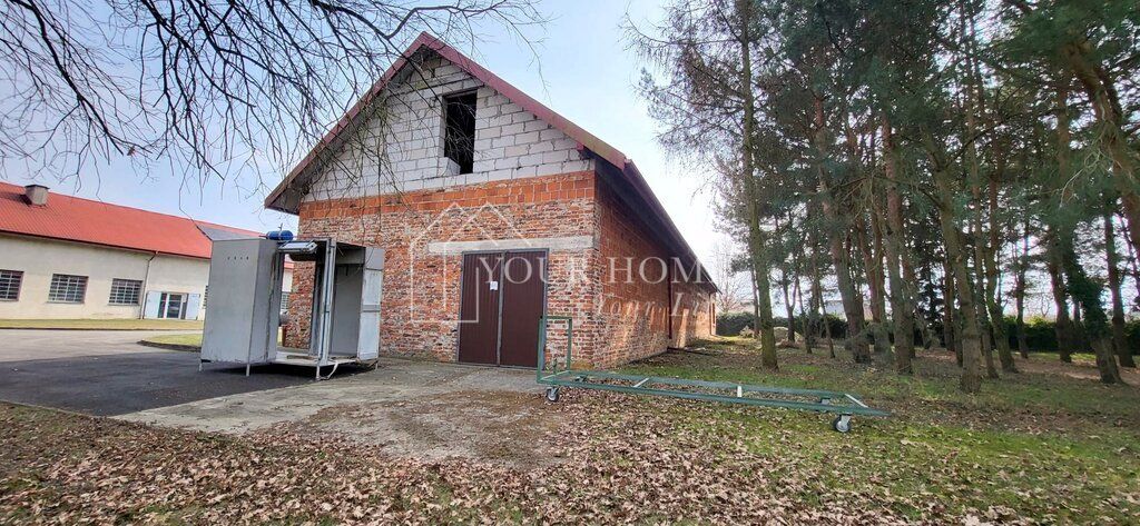 Hala/magazyn Zajączków. Zdjęcie 2