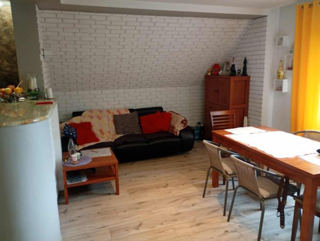 Mieszkanie 3-pokojowe Radłowo. Zdjęcie 3