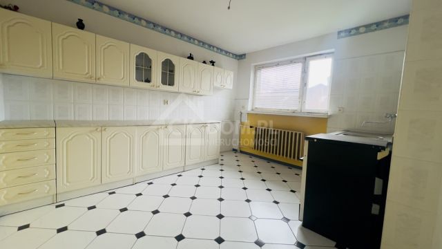 dom wolnostojący, 5 pokoi Staszów. Zdjęcie 4