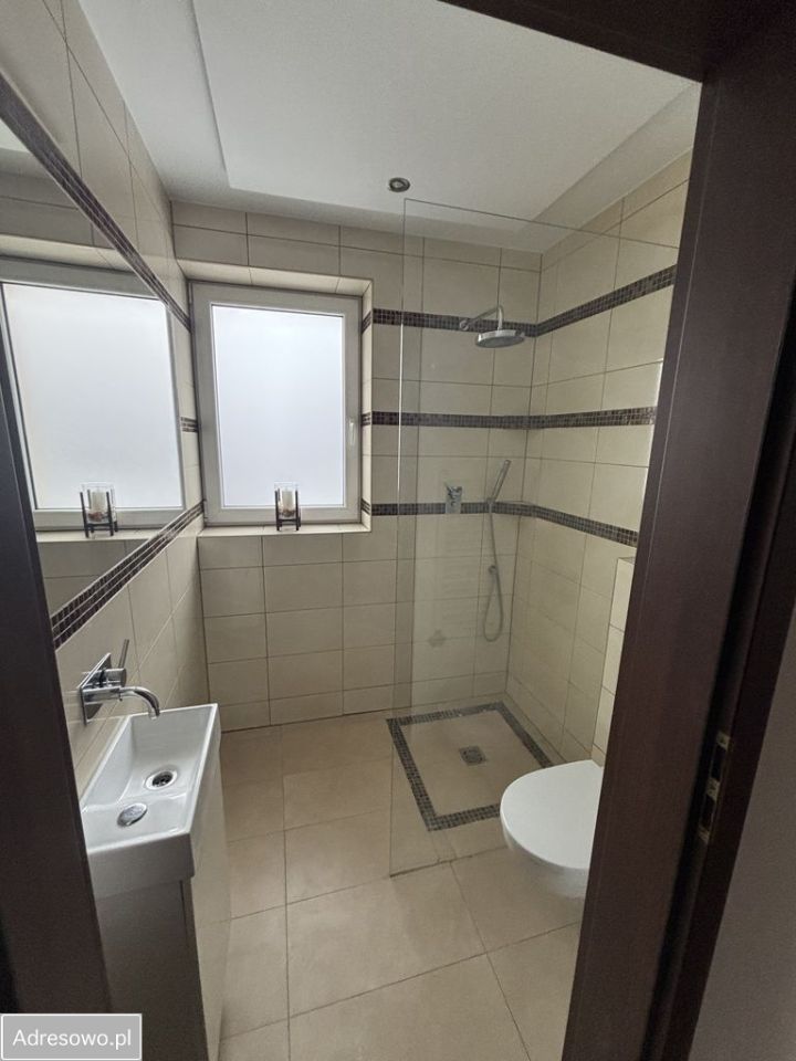 dom wolnostojący, 6 pokoi Niepołomice Boryczów, ul. Czerwonych Beretów. Zdjęcie 8