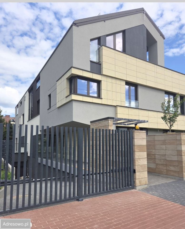Mieszkanie 3-pokojowe Warszawa Wilanów, ul. Chorągwi Pancernej. Zdjęcie 1