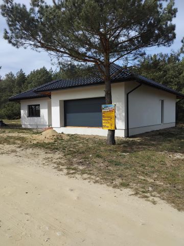 dom wolnostojący, 4 pokoje Grabieniec. Zdjęcie 1