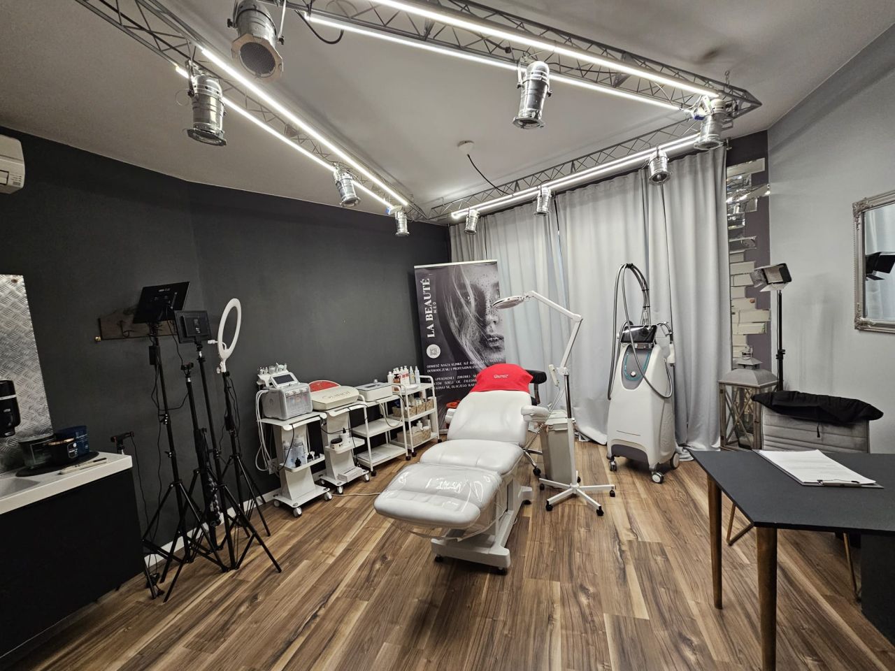 Lokal Warszawa Wola, ul. Białowiejska. Zdjęcie 8