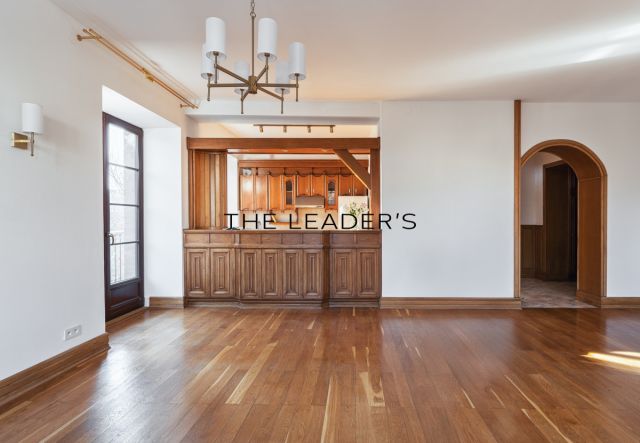 dom wolnostojący, 5 pokoi Warszawa Praga-Południe. Zdjęcie 2