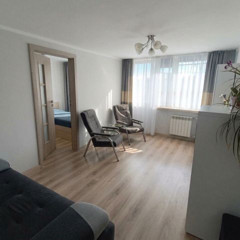 Mieszkanie 3-pokojowe Skierniewice Centrum, ul. Ryszarda Kaczorowskiego. Zdjęcie 1