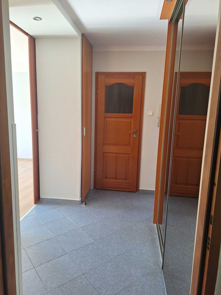 Mieszkanie 3-pokojowe Zielona Góra, ul. Stefana Wyszyńskiego. Zdjęcie 8
