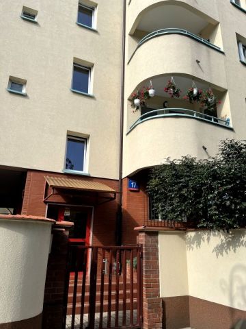 Biuro Warszawa Saska Kępa, ul. Łotewska. Zdjęcie 1