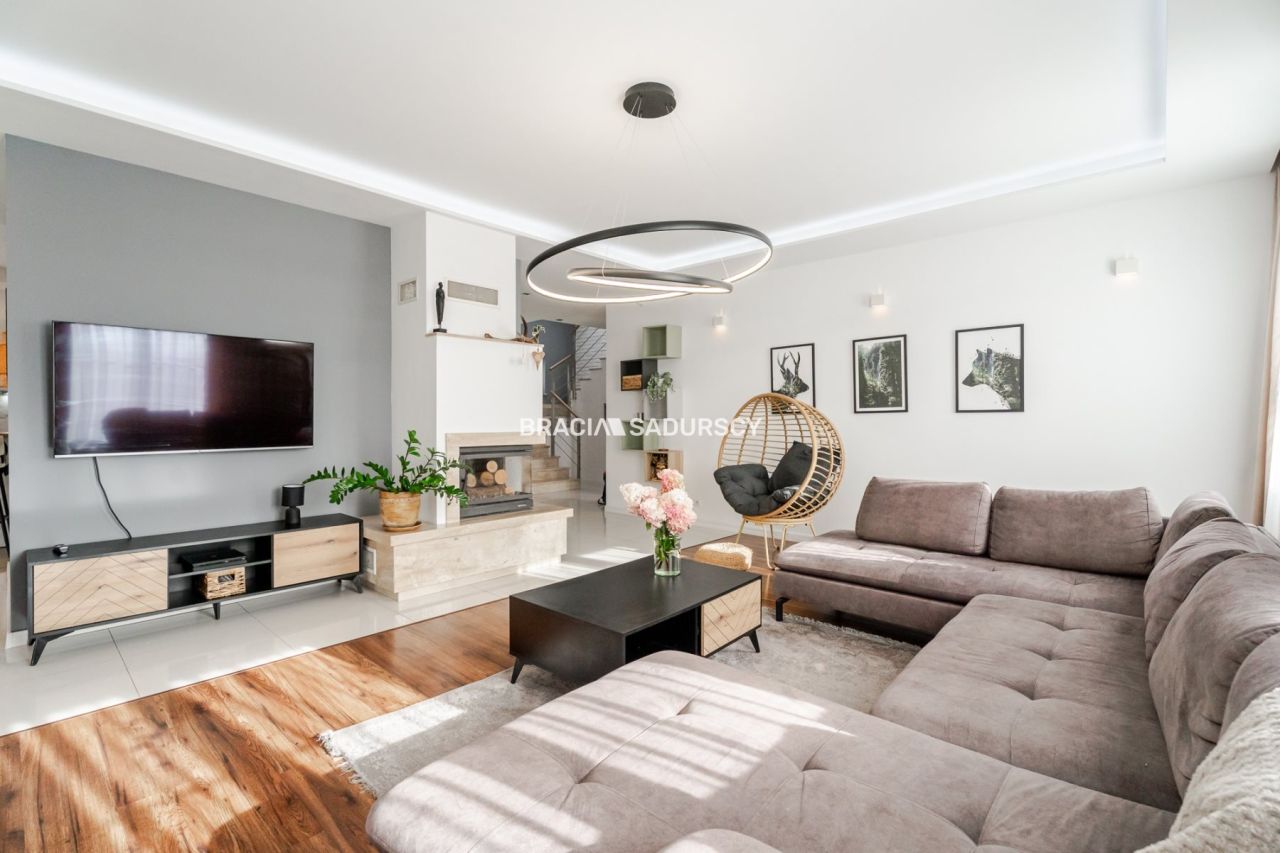 dom wolnostojący, 6 pokoi Węgrzce. Zdjęcie 5