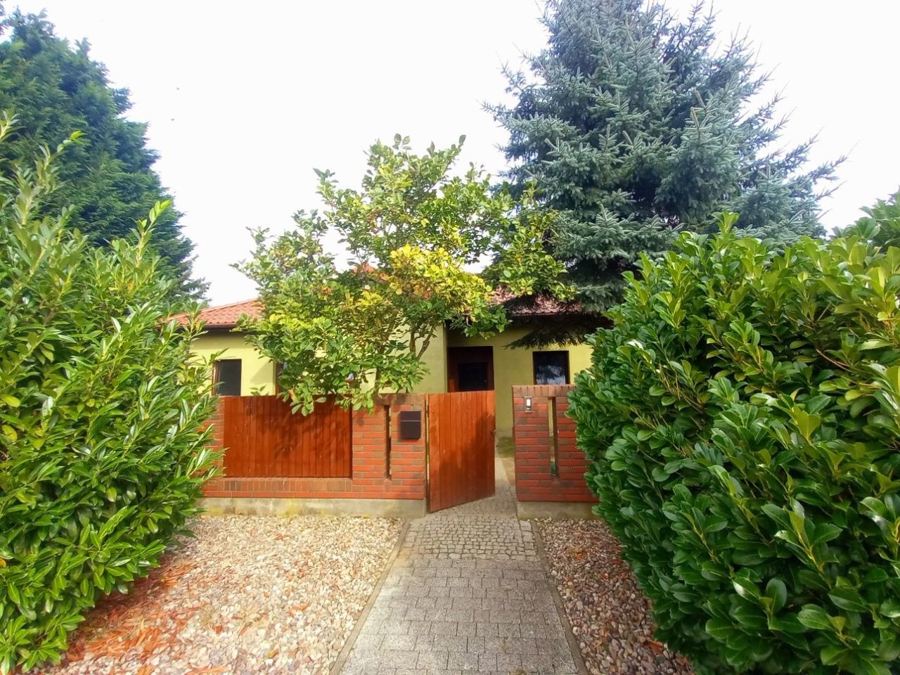 dom wolnostojący Bezrzecze