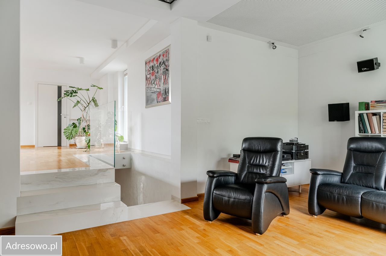 dom wolnostojący, 5 pokoi Magdalenka. Zdjęcie 13