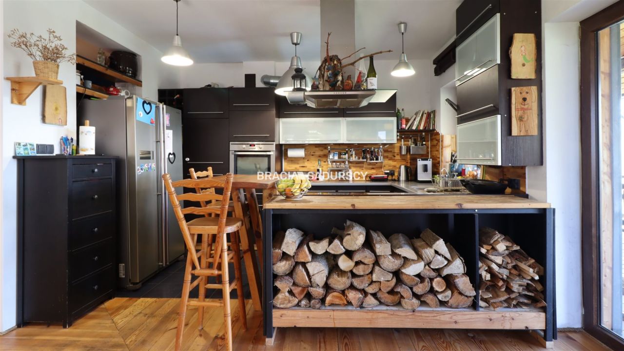 dom, 4 pokoje Kamionna. Zdjęcie 13