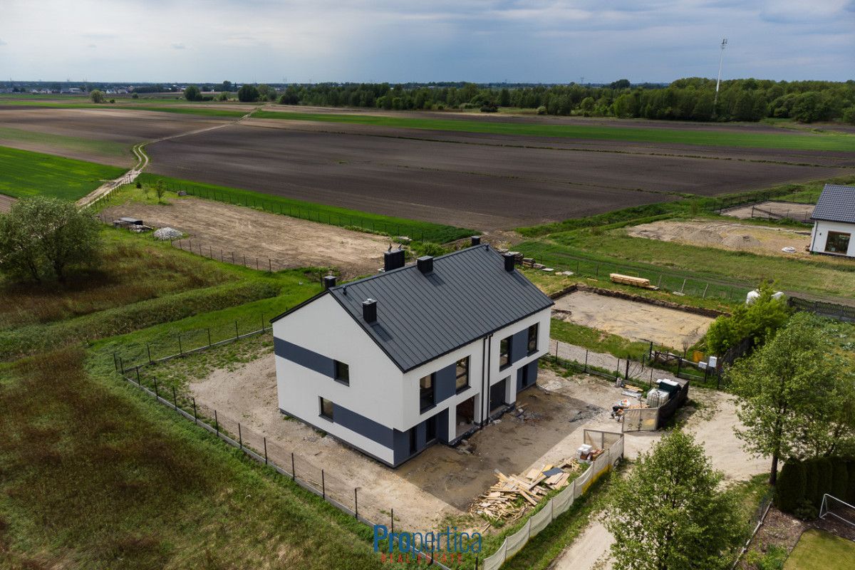 bliźniak, 5 pokoi Borzęcin Duży, ul. Ukośna. Zdjęcie 15