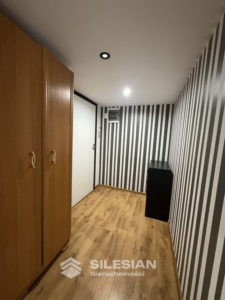 Mieszkanie 8-pokojowe Świdnica Centrum, ul. Stefana Żeromskiego. Zdjęcie 9