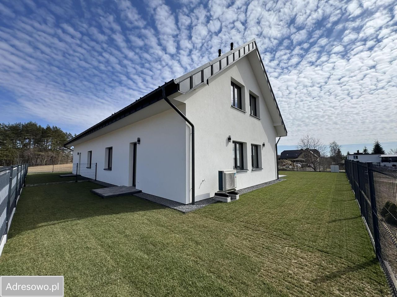 bliźniak, 5 pokoi Pomieczyno, ul. Złota. Zdjęcie 12