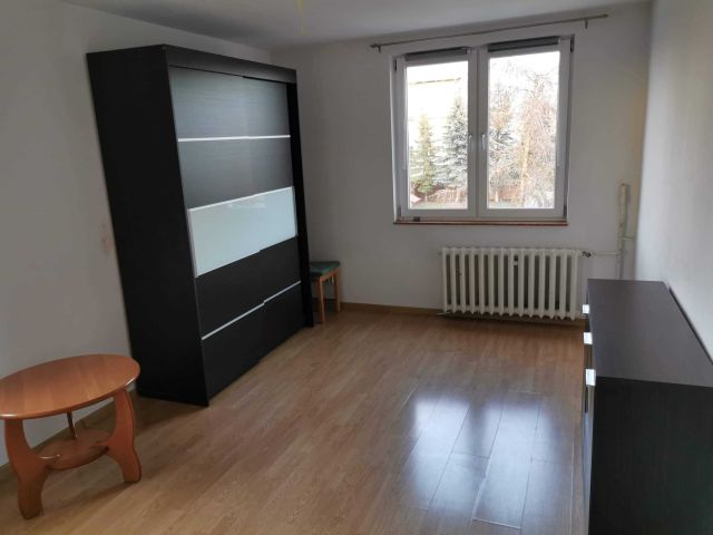 Mieszkanie 1-pokojowe Kowalów. Zdjęcie 1