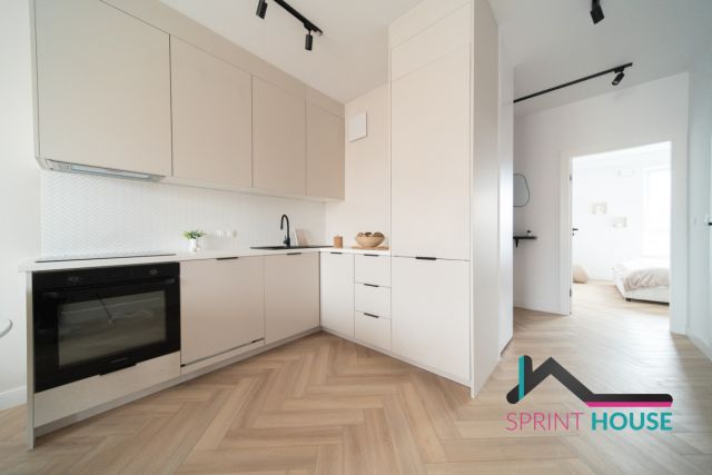 Mieszkanie 3-pokojowe Warszawa Praga-Południe, ul. Jana Nowaka-Jeziorańskiego. Zdjęcie 3