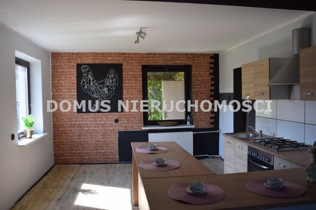 dom wolnostojący, 3 pokoje Kąty. Zdjęcie 1