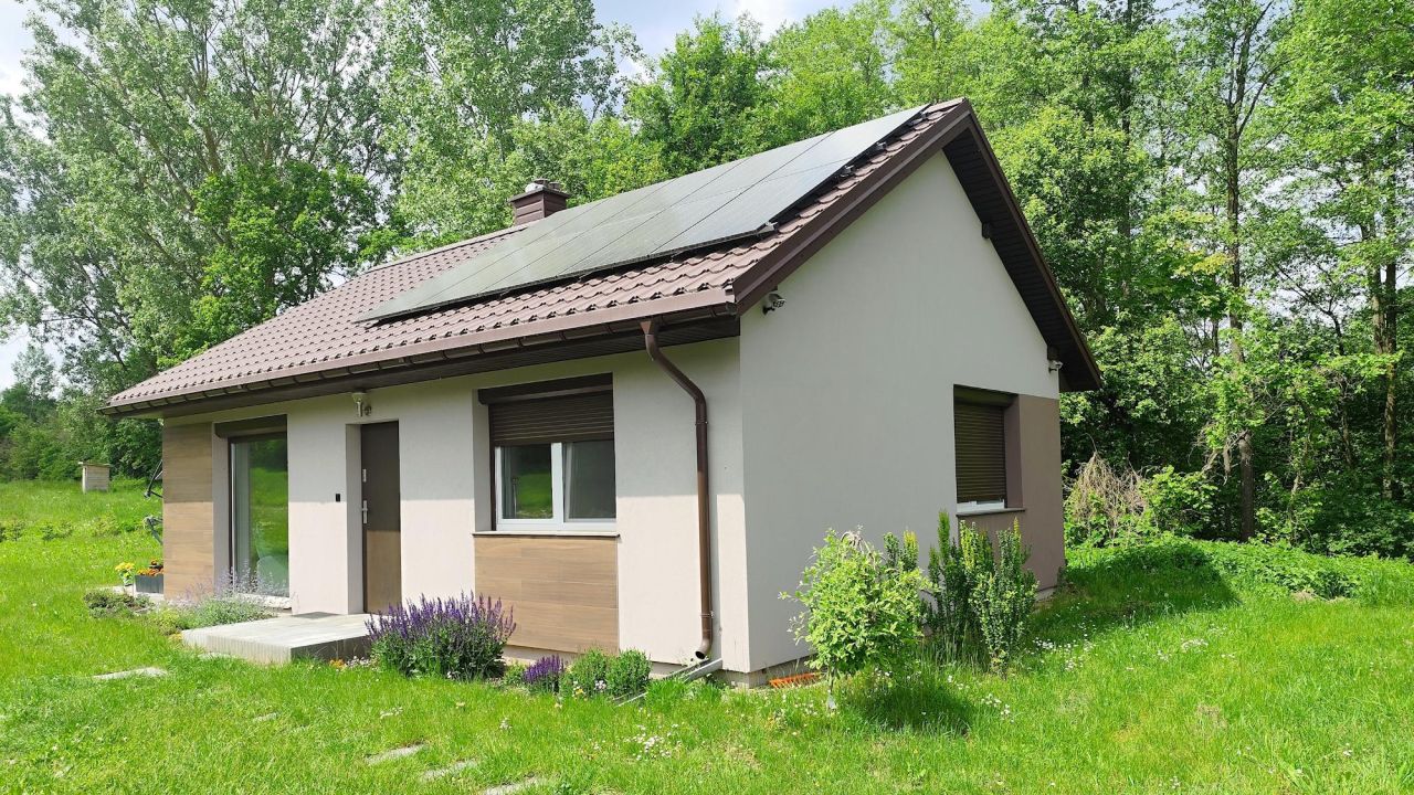 dom wolnostojący, 3 pokoje Janczewo Za Choiną, Janczewo. Zdjęcie 1