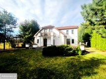 dom wolnostojący, 4 pokoje Natalin, ul. Śpiewna