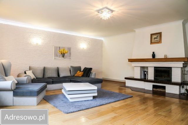 dom wolnostojący, 9 pokoi Dębnica Kaszubska, ul. Zajęcza. Zdjęcie 1