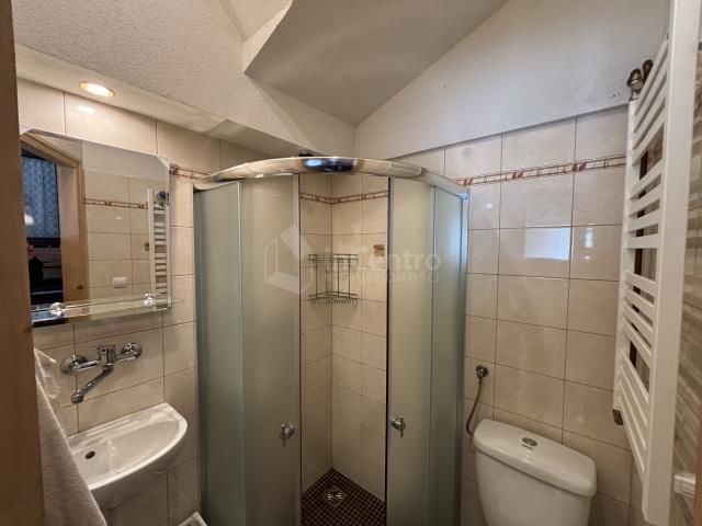 dom wolnostojący, 3 pokoje Sierockie. Zdjęcie 3