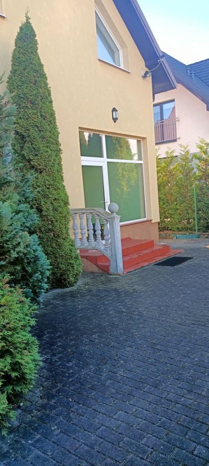 dom wolnostojący, 9 pokoi Rotmanka, ul. św. Siostry Faustyny. Zdjęcie 5