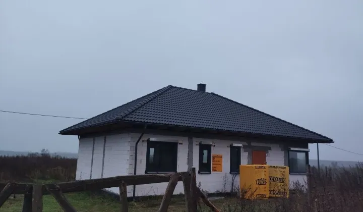 dom wolnostojący Szydłowo