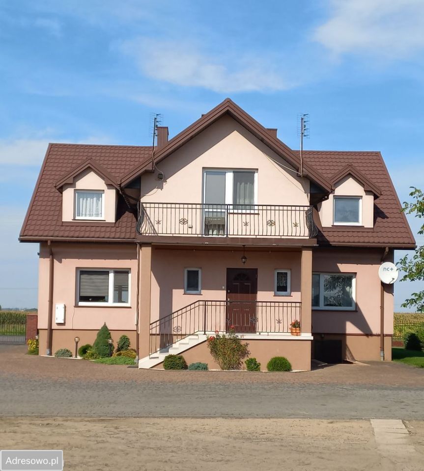 dom wolnostojący, 8 pokoi Topola Katowa