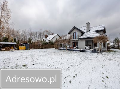 dom wolnostojący, 4 pokoje Rusiec, ul. Rodzinna. Zdjęcie 1