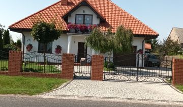dom wolnostojący Pokoje