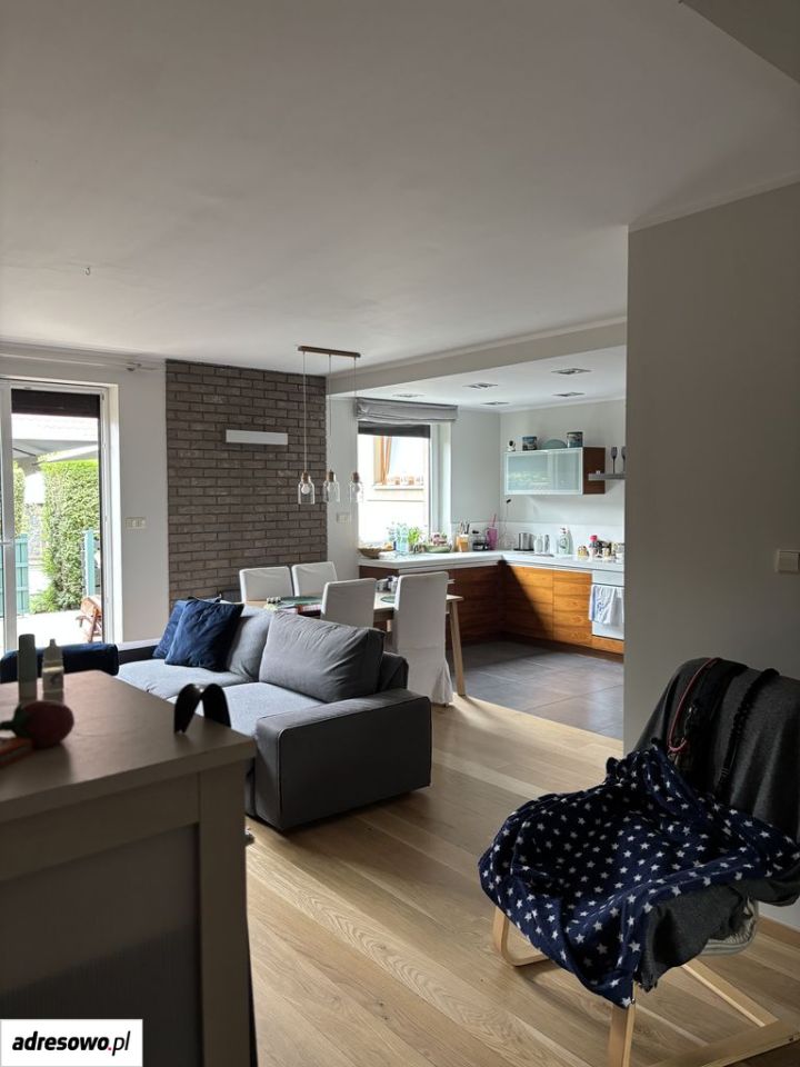 Mieszkanie 3-pokojowe Bielsko-Biała Mikuszowice Śląskie, ul. Rzeczna. Zdjęcie 1