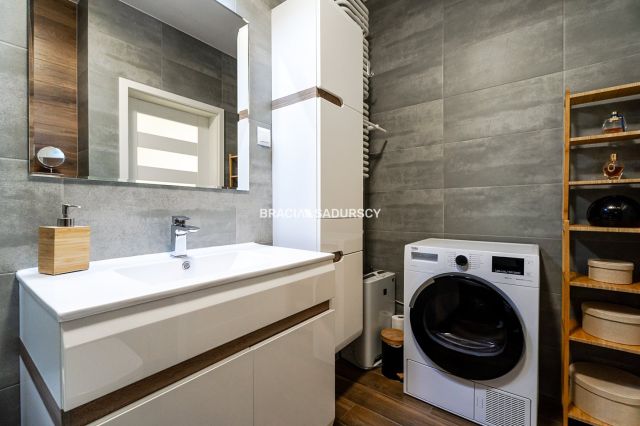 Mieszkanie 3-pokojowe Kraków Podgórze, ul. Tadeusza Szafrana. Zdjęcie 35