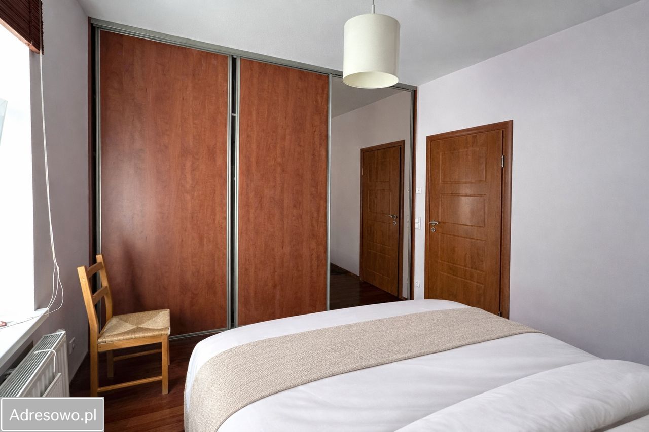 Mieszkanie 3-pokojowe Niemodlin, ul. Rynek. Zdjęcie 12