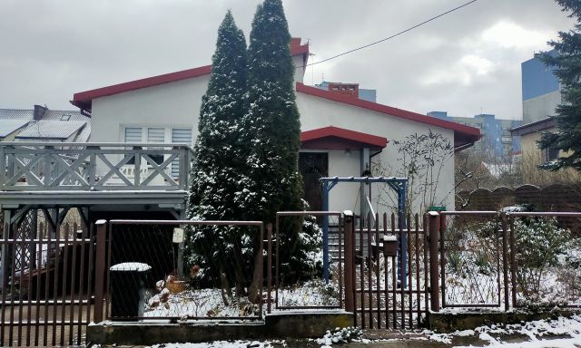 dom wolnostojący, 4 pokoje Kielce Barwinek. Zdjęcie 1