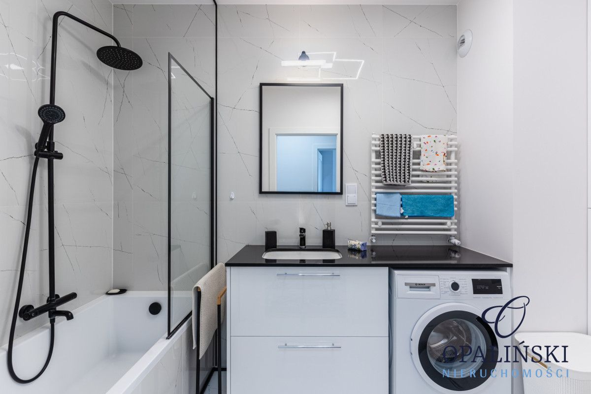 Mieszkanie 4-pokojowe Krasne. Zdjęcie 13